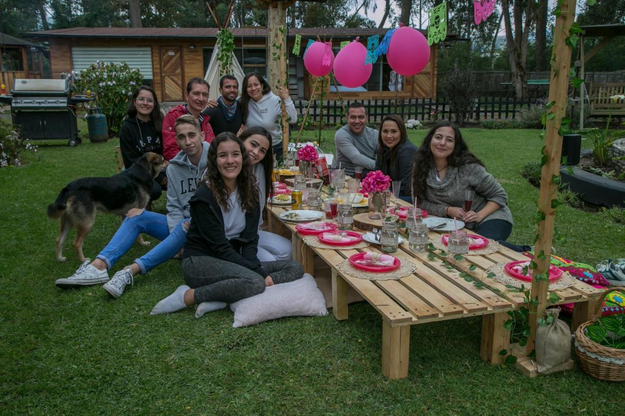 Hosteria Papagayo Cotopaxi Machachi ภายนอก รูปภาพ