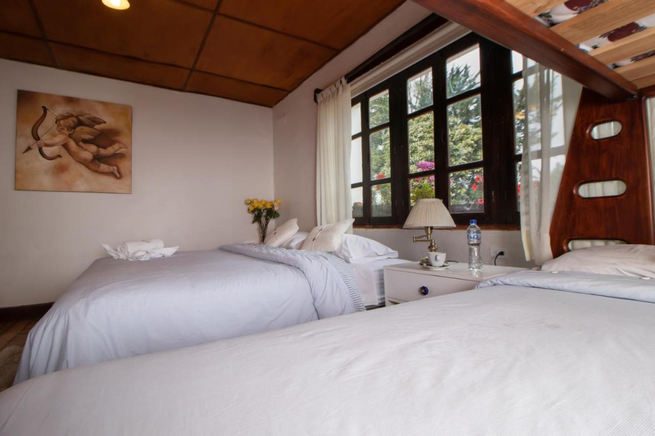 Hosteria Papagayo Cotopaxi Machachi ภายนอก รูปภาพ