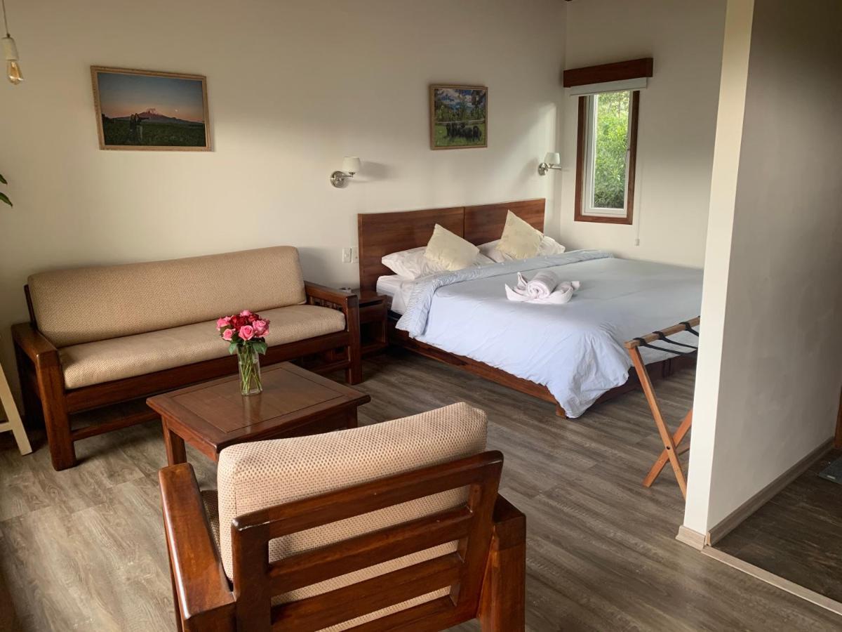 Hosteria Papagayo Cotopaxi Machachi ภายนอก รูปภาพ