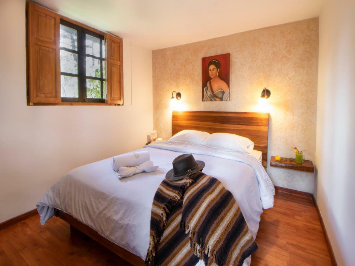 Hosteria Papagayo Cotopaxi Machachi ภายนอก รูปภาพ